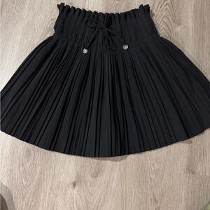 Elegant Black Pleated Skirt